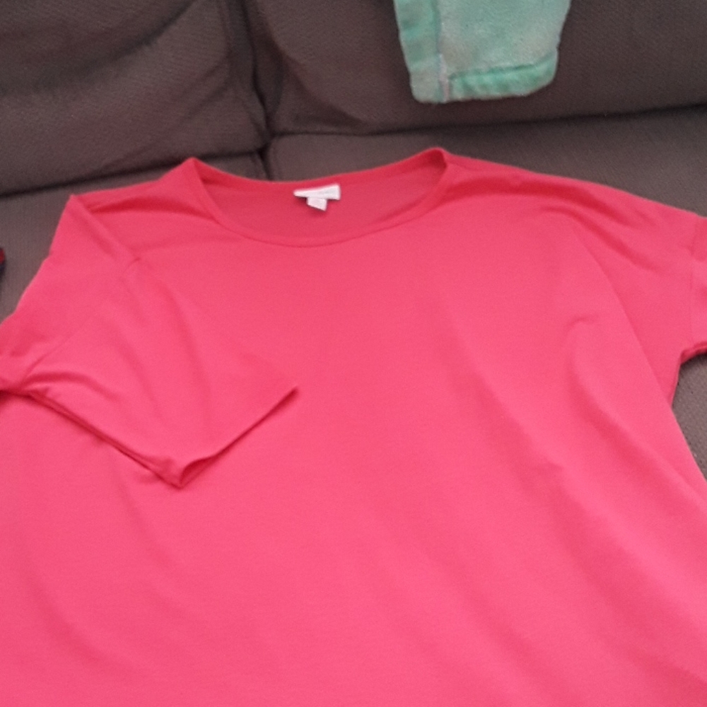 Lularoe top